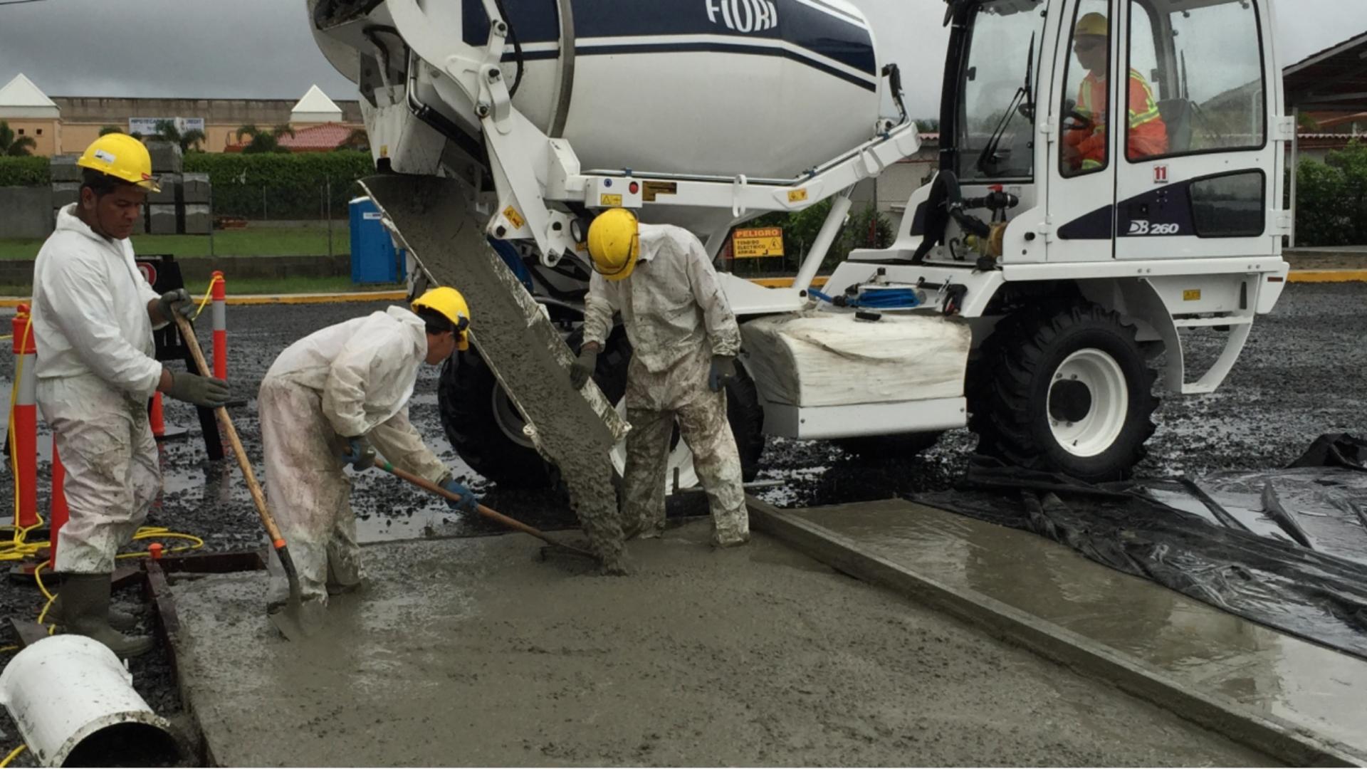 Self-loading Concrete Mixer